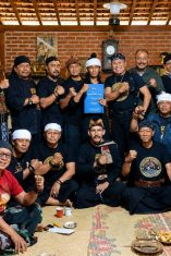 Suasana penuh kebersamaan mewarnai penyerahan Akta Notaris Komunitas Bangkong Kuningan yang kini resmi berbadan hukum dan siap memperkuat pelestarian budaya Sunda. (Dok. Istimewa)