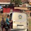 Mobil operasional SPPG berlogo BGN yang diduga digunakan untuk piknik di kawasan Waduk Darma, Kuningan, viral di media sosial. (Dok. @floknetizen)